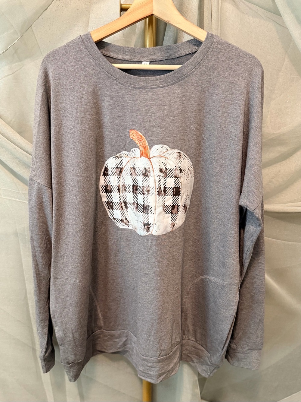 Gray Tunic Top with Plaid Pumpkin Design - Picture 2 of 7